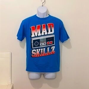 Unisex Youth Nintendo Mad Skillz NES Controller T-Shirt
